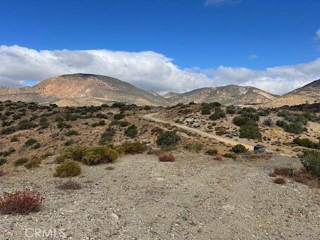 5.11 Acres of Residential Land for Sale in Tehachapi, California