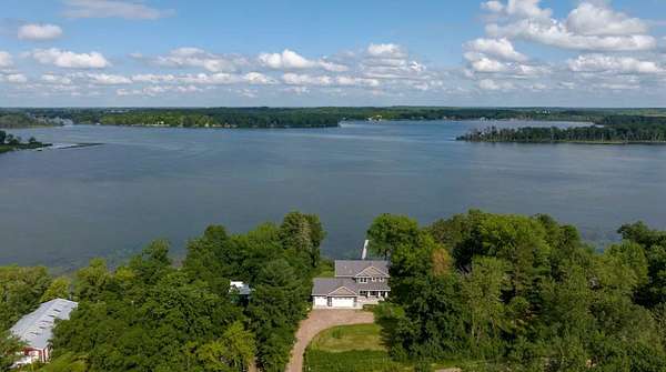 3 Acres of Land with Home for Lease in Stanchfield, Minnesota