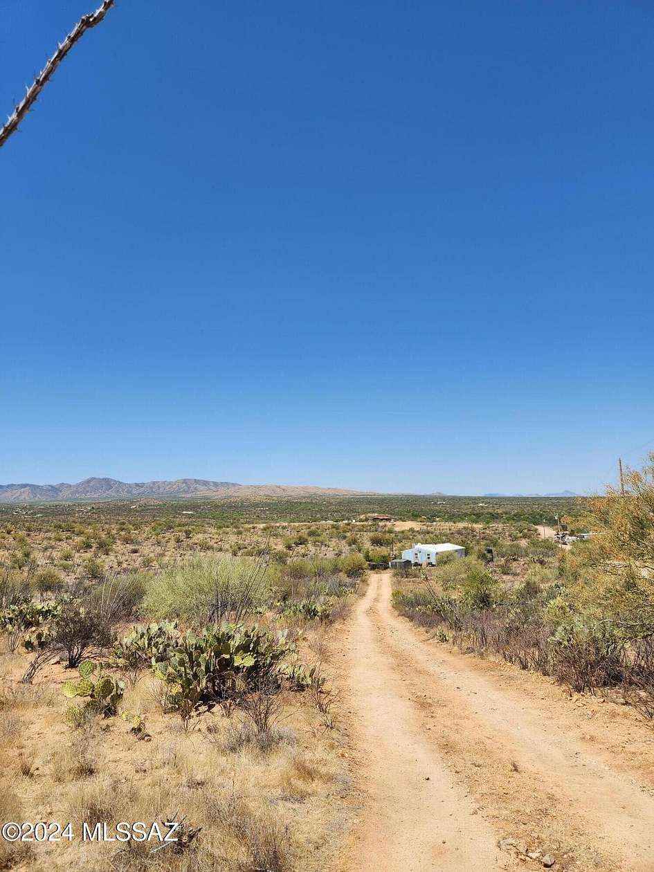 15 Acres of Land with Home for Sale in Sahuarita, Arizona