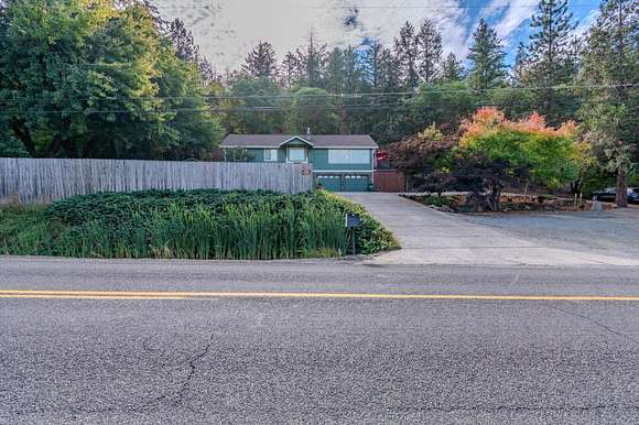 2.4 Acres of Residential Land with Home for Sale in Medford, Oregon