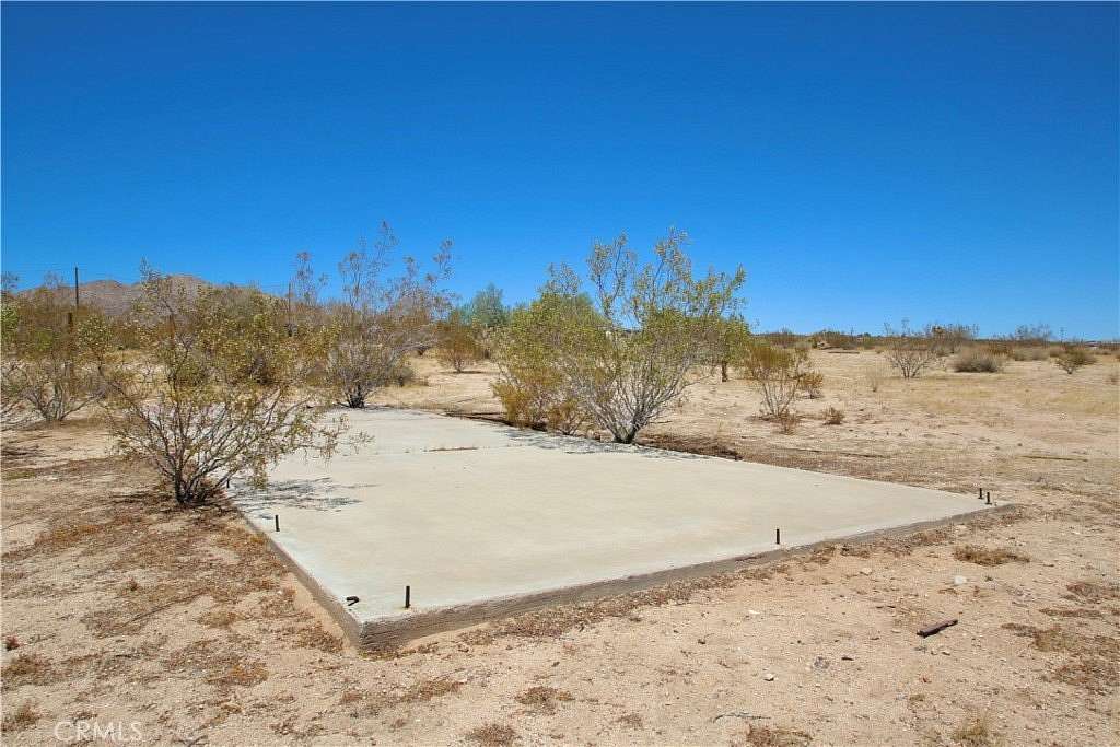 1.25 Acres of Residential Land for Sale in Joshua Tree, California