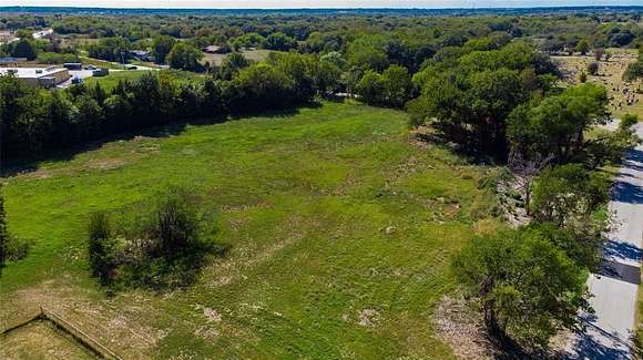 1.5 Acres of Mixed-Use Land for Sale in Kemp, Texas