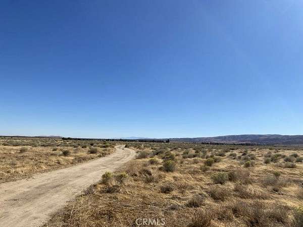 5 Acres of Land for Sale in Lancaster, California