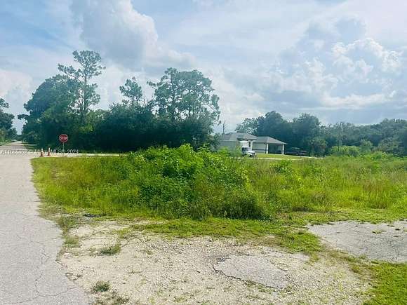 0.03 Acres of Residential Land for Sale in Lehigh Acres, Florida