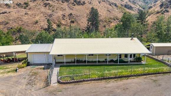 2.68 Acres of Residential Land with Home for Sale in Halfway, Oregon