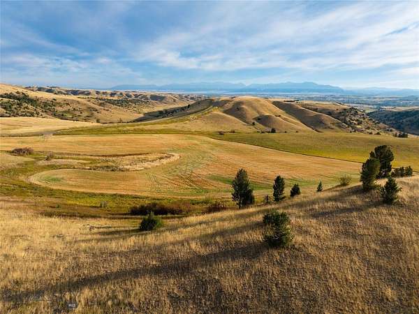 43.3 Acres of Recreational Land for Sale in Gallatin Gateway, Montana