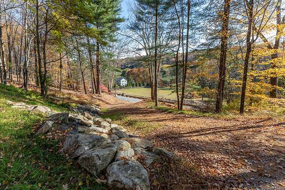 5.5 Acres of Land for Sale in Washington, Connecticut