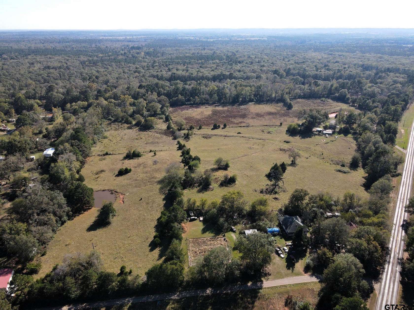 25.735 Acres of Recreational Land & Farm for Sale in Jacksonville, Texas