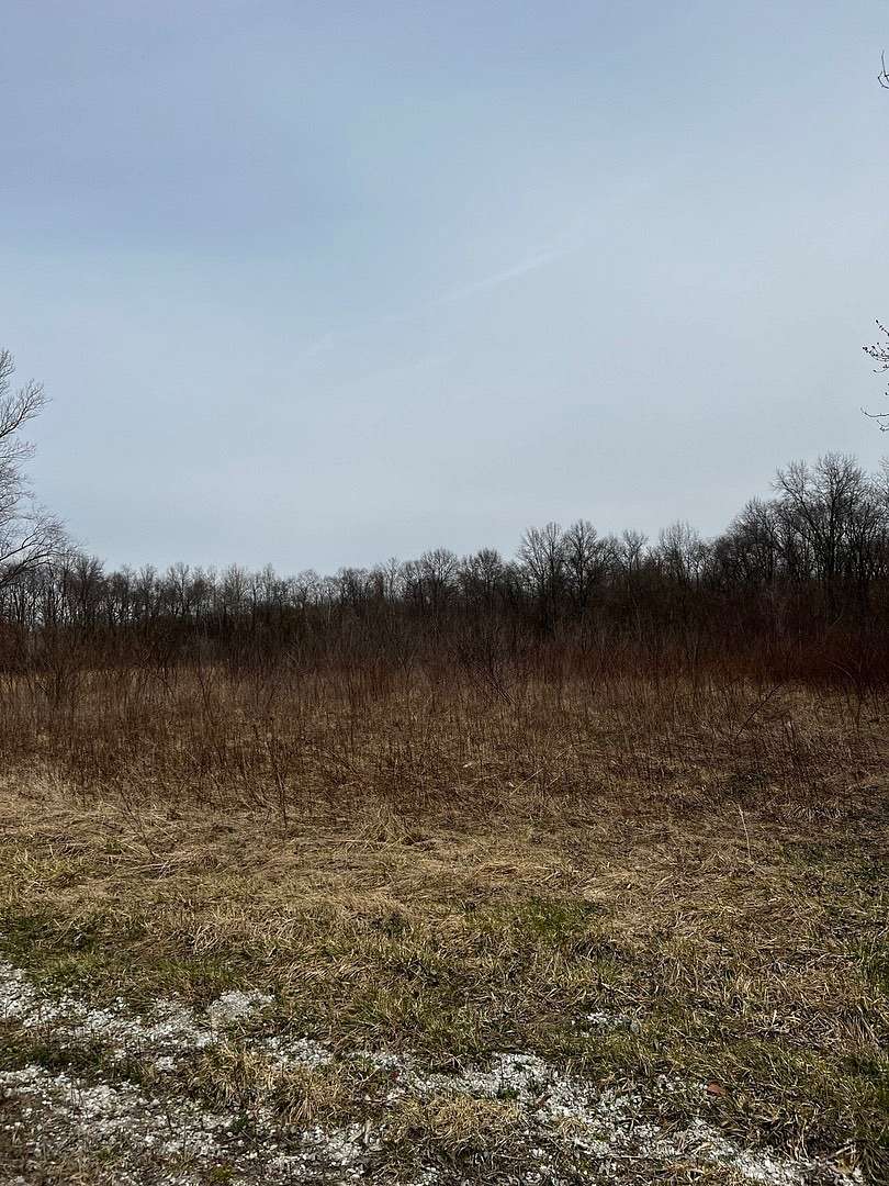 8.47 Acres of Land for Sale in Pembroke Township, Illinois