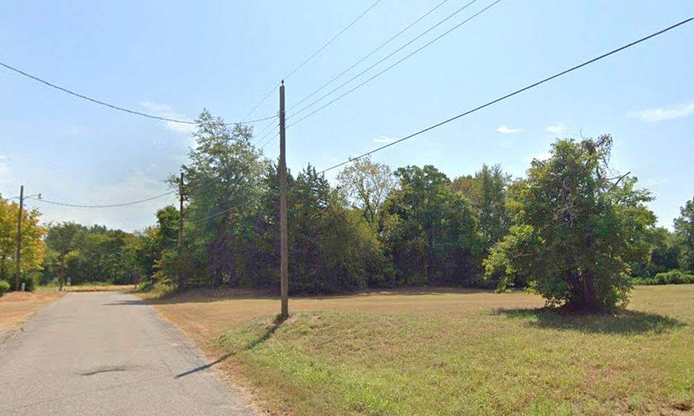 2.42 Acres of Residential Land for Sale in Mineola, Texas