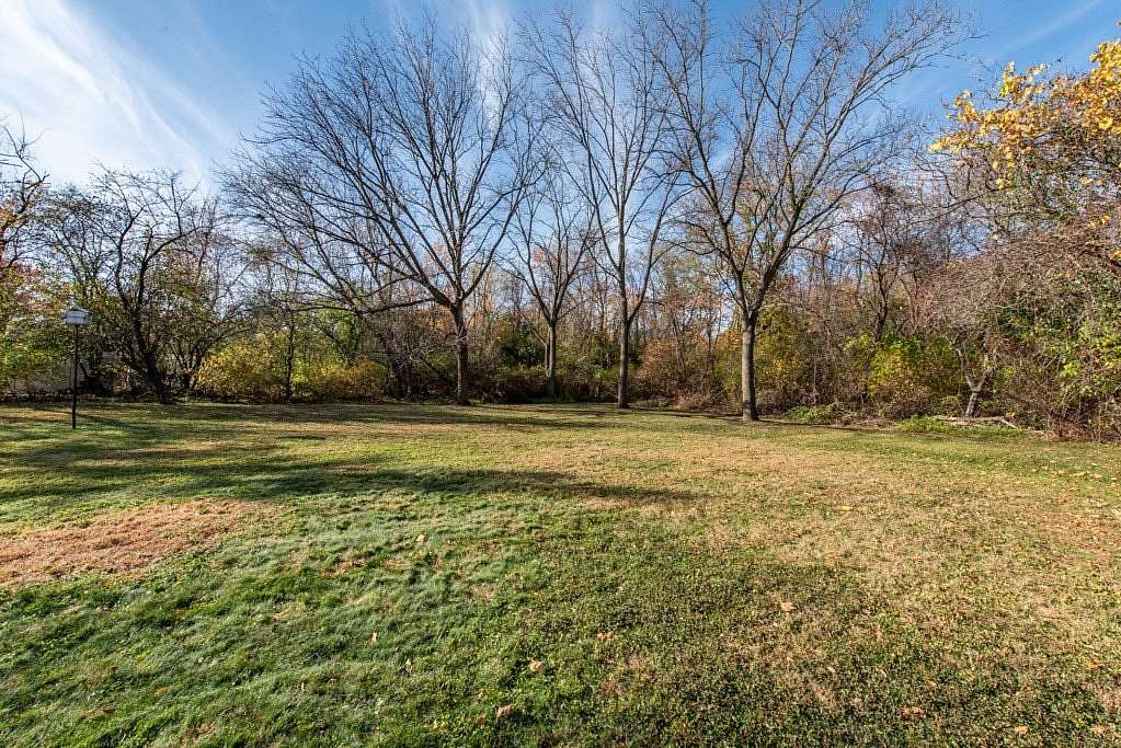 0.37 Acres of Residential Land for Sale in Gurnee, Illinois