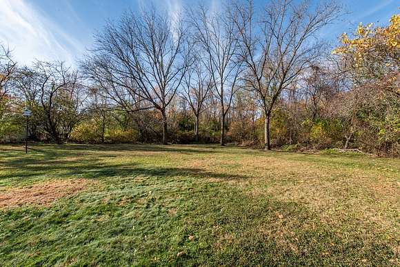 0.37 Acres of Residential Land for Sale in Gurnee, Illinois