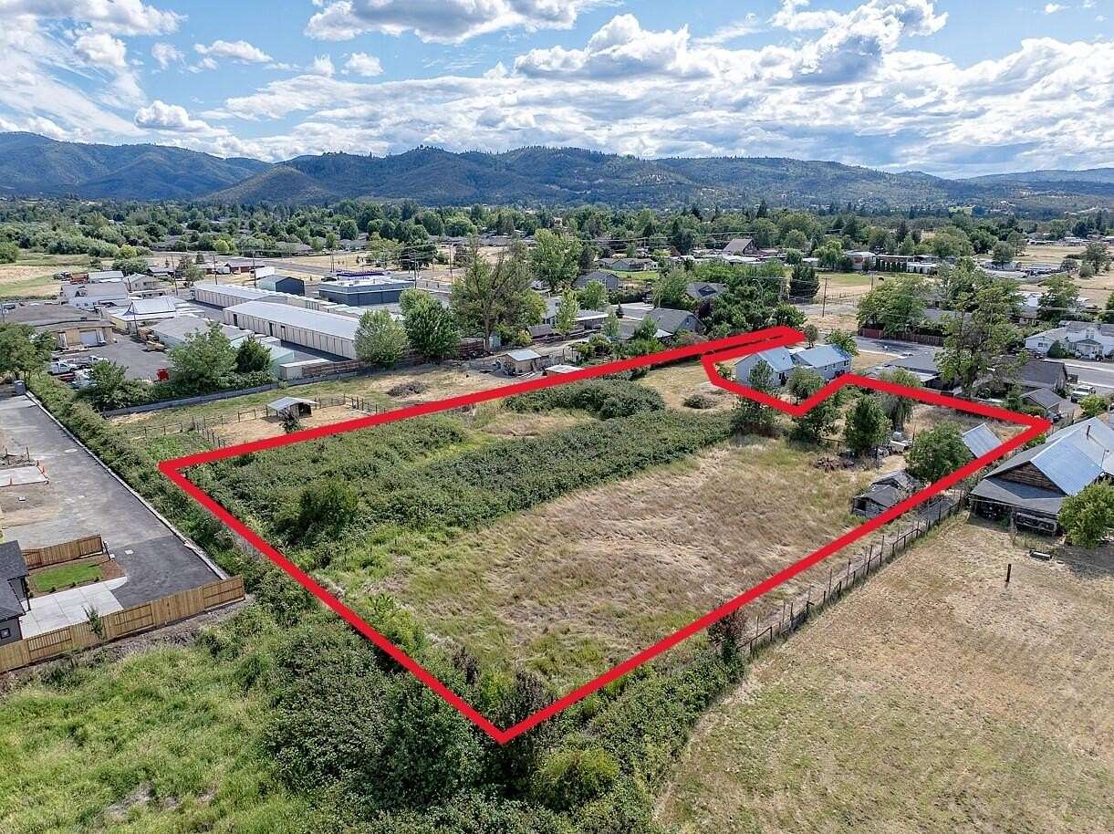 1.47 Acres of Residential Land for Sale in Medford, Oregon