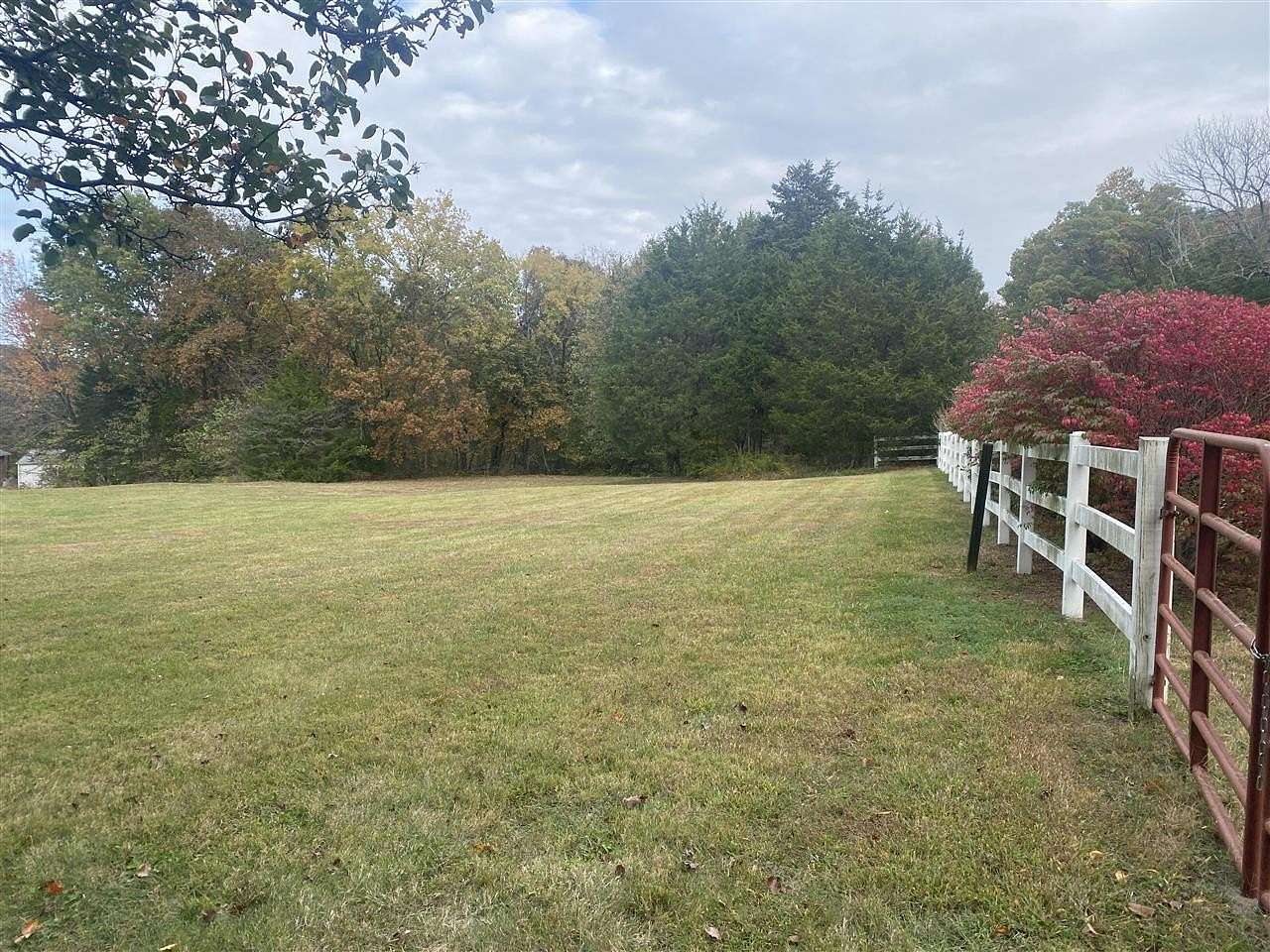 1.06 Acres of Residential Land for Sale in Russellville, Kentucky