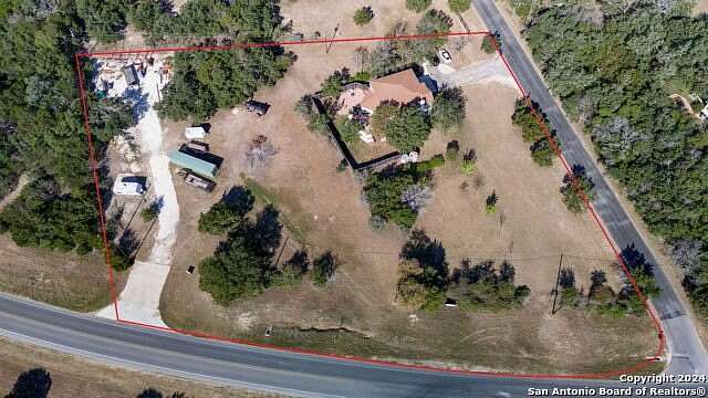 2.075 Acres of Improved Mixed-Use Land for Sale in Boerne, Texas