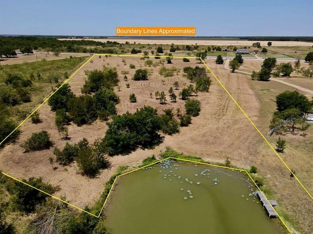 6.1 Acres of Land for Sale in Kerens, Texas