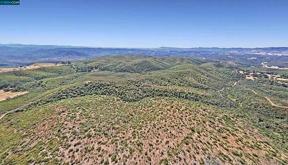 355 Acres of Recreational Land for Sale in Mountain Ranch, California