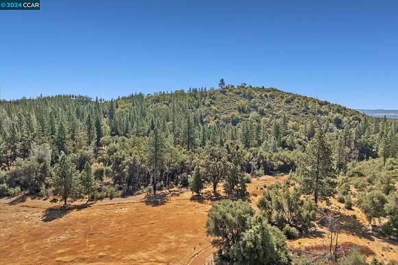 355 Acres of Recreational Land for Sale in Mountain Ranch, California