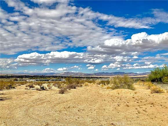 1.25 Acres of Residential Land for Sale in Twentynine Palms, California