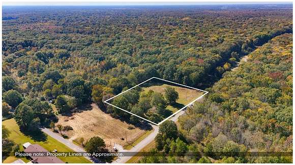 3 Acres of Residential Land with Home for Auction in McCrory, Arkansas