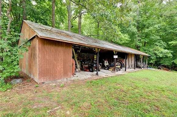 17.62 Acres of Recreational Land with Home for Lease in Village of Williamsburg, Virginia