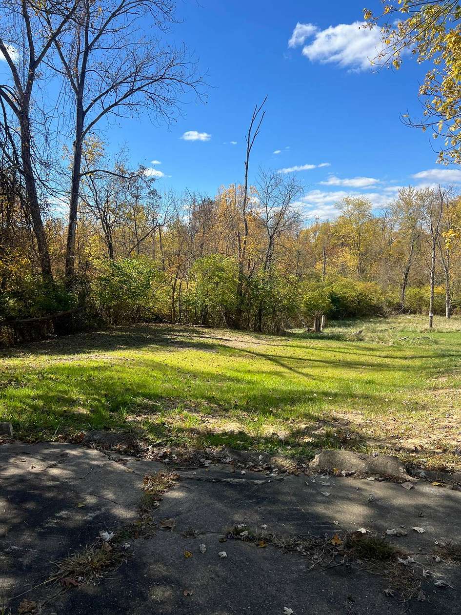 0.17 Acres of Land for Auction in Parkersburg, West Virginia