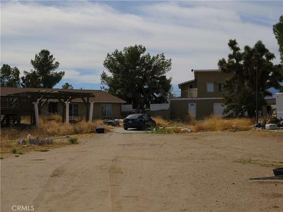 2.3 Acres of Residential Land with Home for Sale in Phelan, California