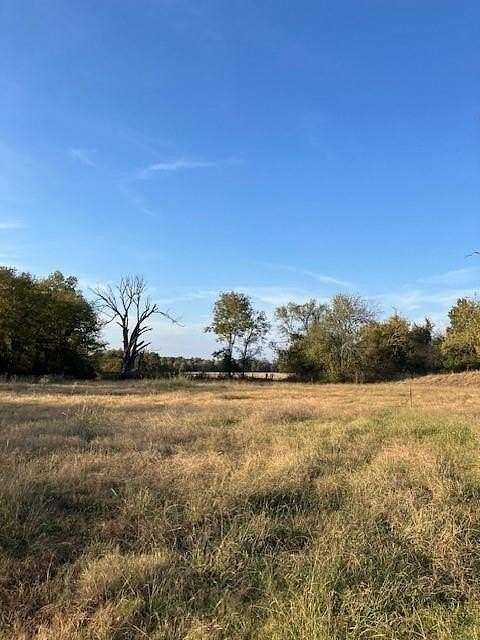 5.67 Acres of Land for Sale in Clarksville, Texas