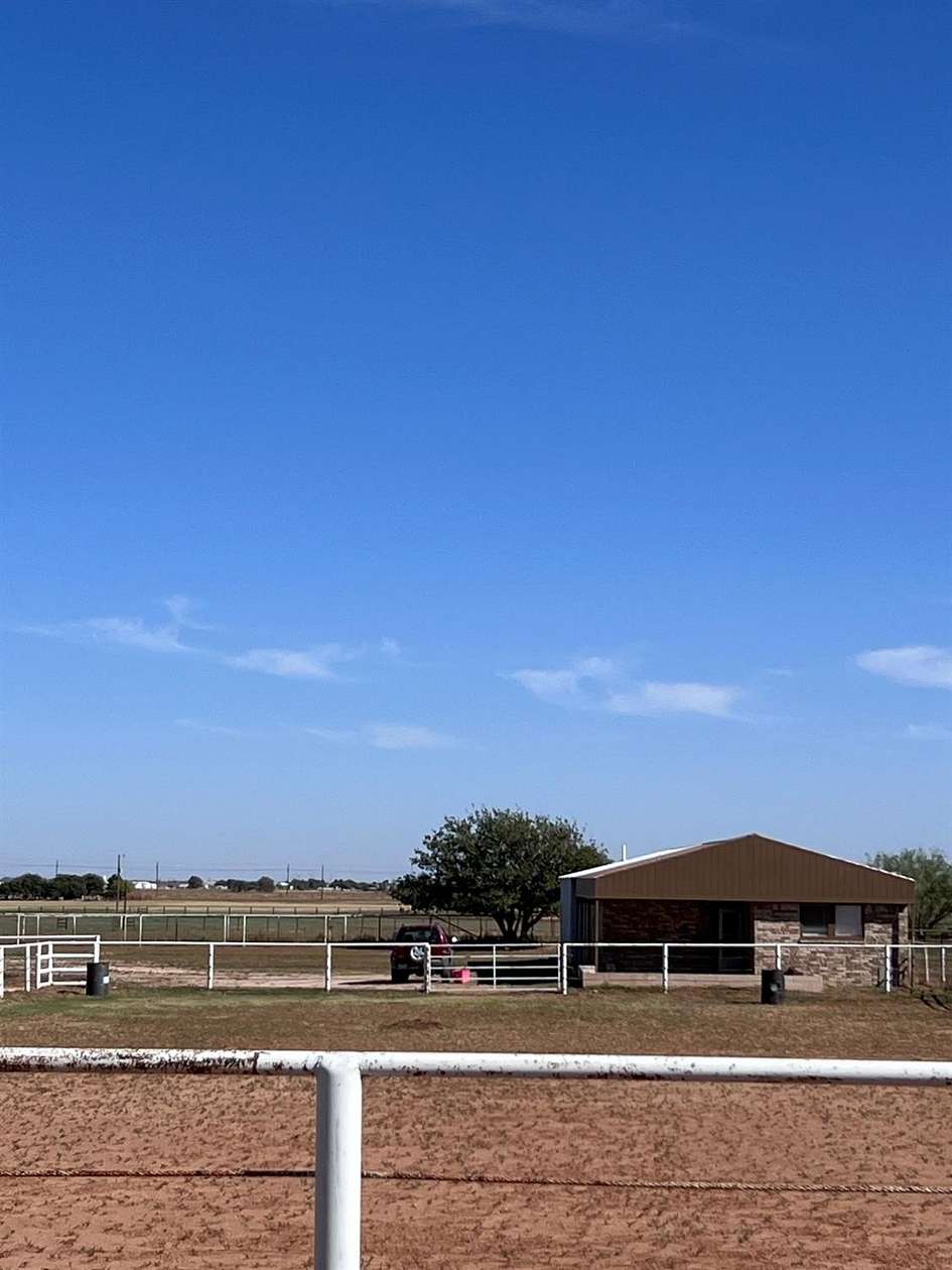 2.19 Acres of Residential Land with Home for Lease in Lubbock, Texas