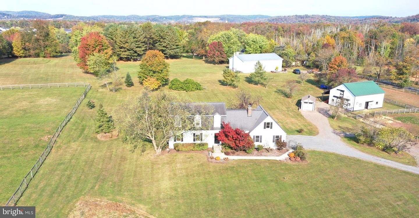 4.62 Acres of Residential Land with Home for Sale in Gilbertsville, Pennsylvania