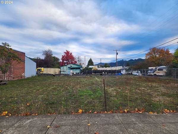 0.19 Acres of Land for Sale in Yoncalla, Oregon