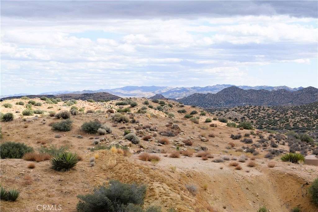 1.24 Acres of Land for Sale in Pioneertown, California