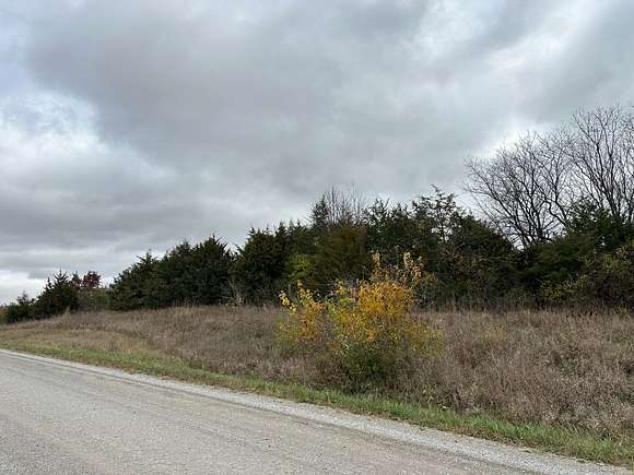 8 Acres of Recreational Land & Farm for Sale in Keosauqua, Iowa