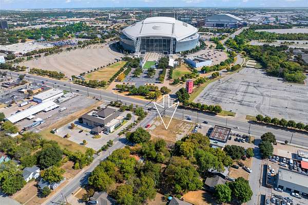 0.55 Acres of Mixed-Use Land for Sale in Arlington, Texas