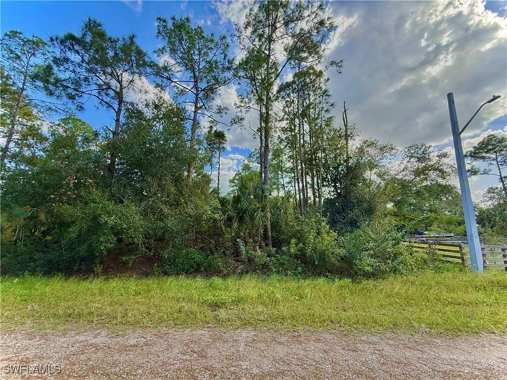 0.25 Acres of Residential Land for Sale in Lehigh Acres, Florida