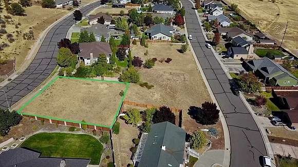 0.29 Acres of Residential Land for Sale in Yreka, California