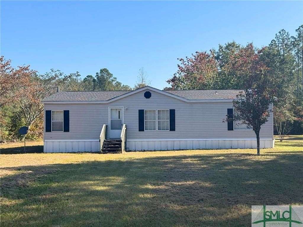 9.3 Acres of Residential Land with Home for Sale in Brooklet, Georgia