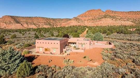 2.12 Acres of Residential Land with Home for Sale in Kanab, Utah