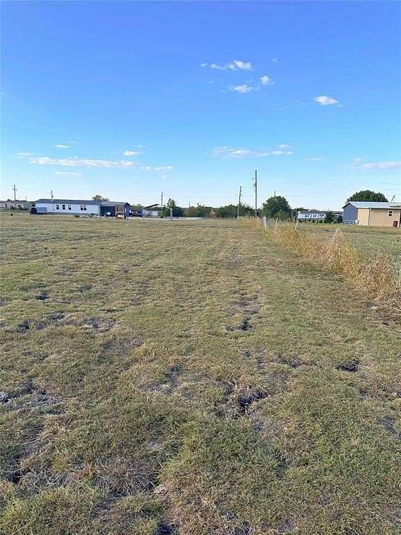 2 Acres of Residential Land with Home for Sale in Farmersville, Texas