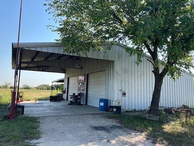 29.87 Acres of Land with Home for Sale in Dike, Texas