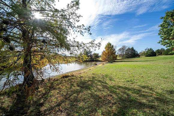 31 Acres of Land with Home for Sale in Somerville, Tennessee