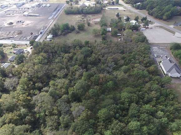 4.866 Acres of Residential Land for Sale in Mount Pleasant, Texas