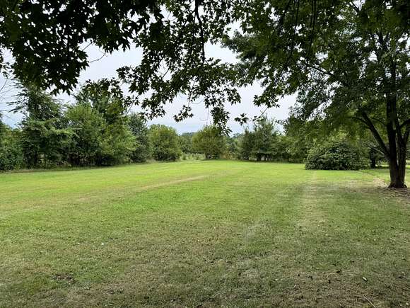 6.7 Acres of Land for Sale in Mountain Grove, Missouri