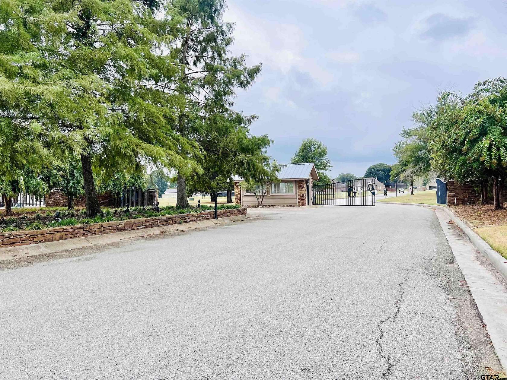 0.5 Acres of Residential Land for Sale in Lindale, Texas