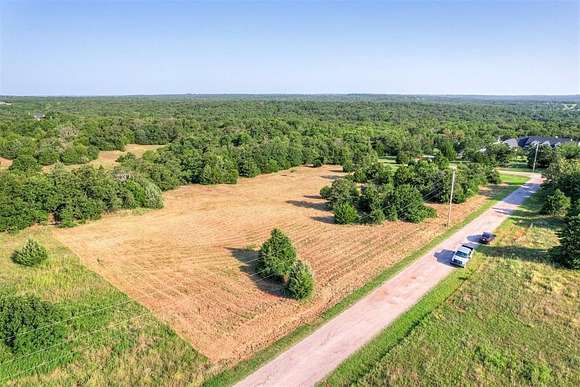 4.5 Acres of Residential Land for Sale in Arcadia, Oklahoma