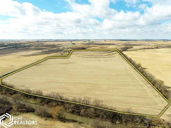 601.06 Acres of Agricultural Land for Sale in Essex, Iowa