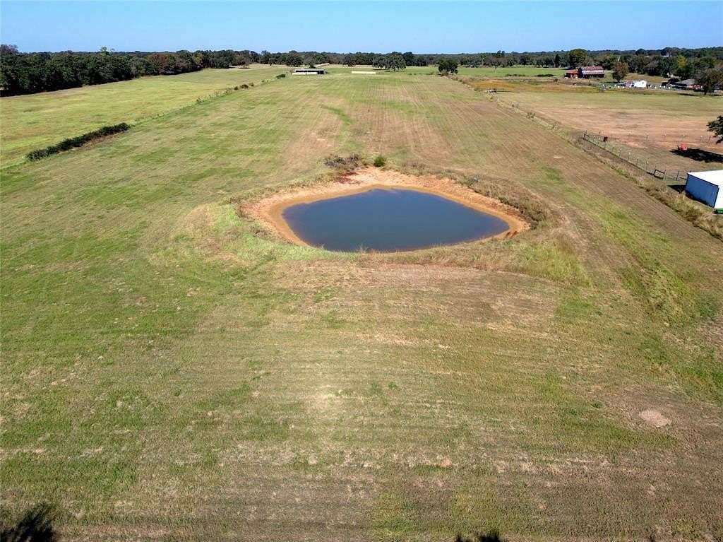 8.197 Acres of Land for Sale in Covington, Texas