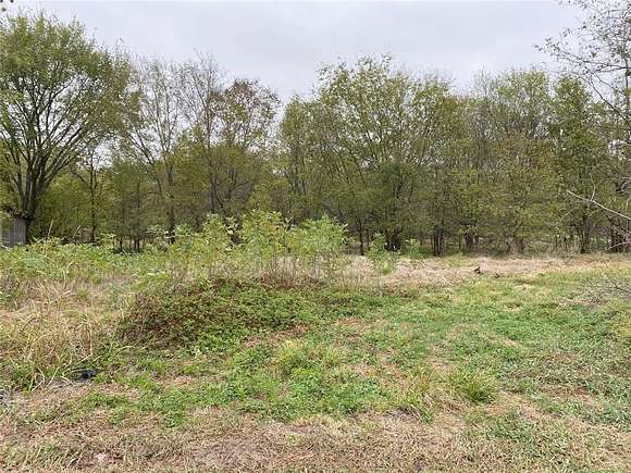 1.741 Acres of Land for Sale in Quinlan, Texas