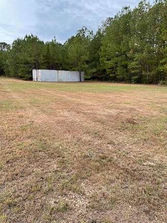 0.91 Acres of Mixed-Use Land for Sale in Abbeville, South Carolina