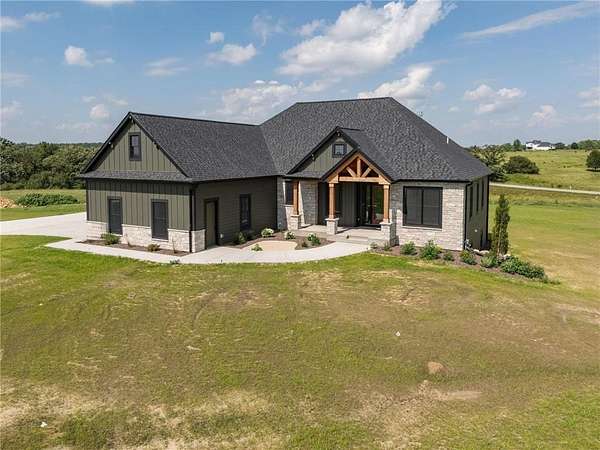 3.5 Acres of Residential Land with Home for Sale in Rochester, Minnesota